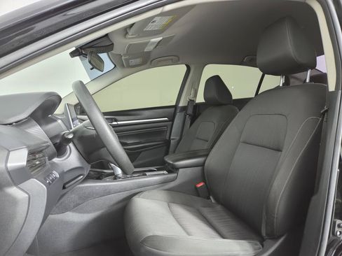 Used 2021 Nissan Altima 2.5 SV AWD/4WD image 17