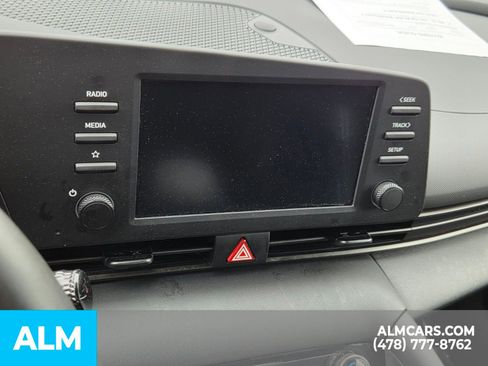 Used 2025 Hyundai Elantra Sport image 7