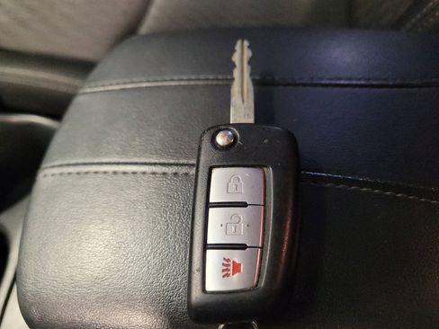 Used 2018 Nissan Rogue S FWD image 32