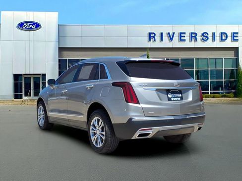 Used 2022 Cadillac XT5 Premium Luxury w/ LPO, Floor Liner Package AWD/4WD image 5