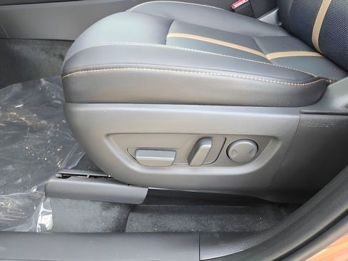 Used 2025 MAZDA CX-70 Plug-In Hybrid w/ Premium Plus AWD/4WD image 16