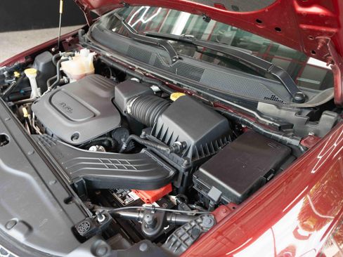 Used 2020 Chrysler Pacifica Touring w/ S Appearance Package FWD image 34
