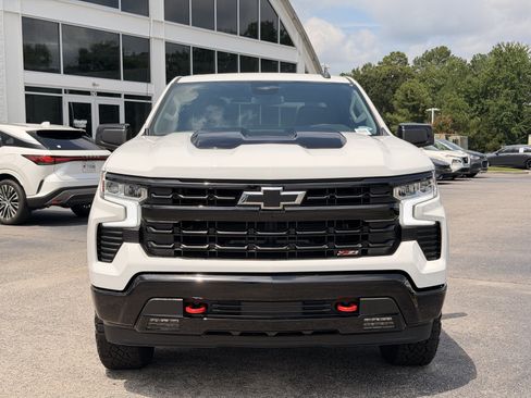 Used 2023 Chevrolet Silverado 1500 LT Trail Boss AWD/4WD image 6