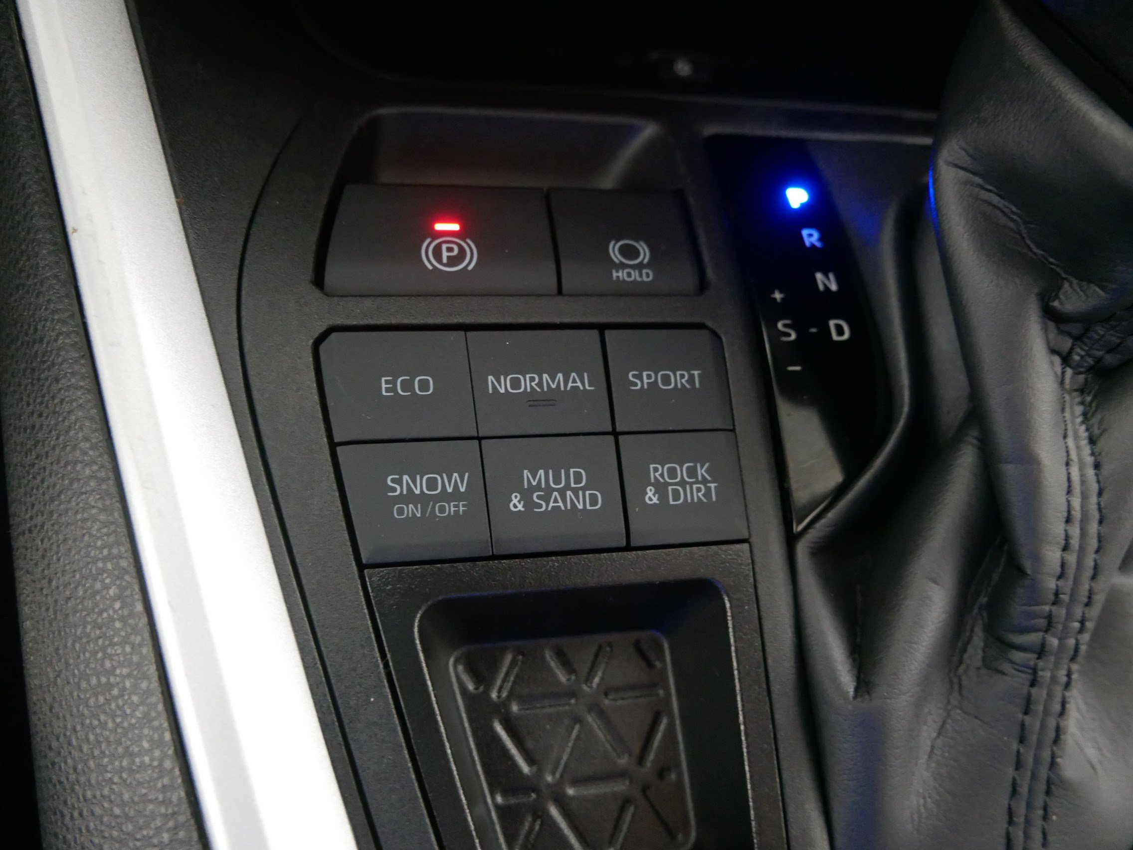 Used 2024 Toyota RAV4 XLE Premium w/ Weather Package AWD/4WD image 29