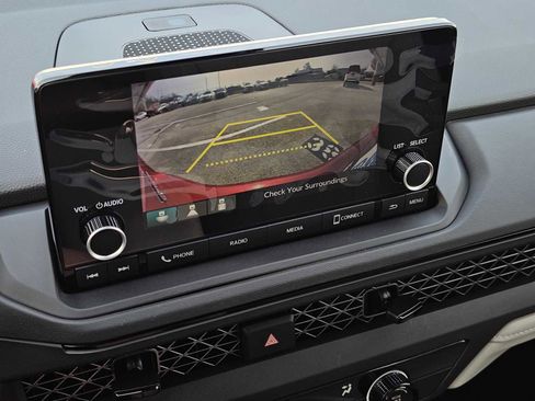 Certified 2025 Honda Accord LX image 17