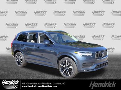 Used 2022 Volvo XC90 T6 Momentum w/ Advanced Package