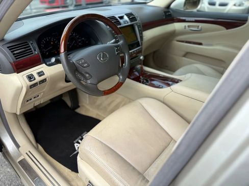 Used 2010 Lexus LS 460 image 16