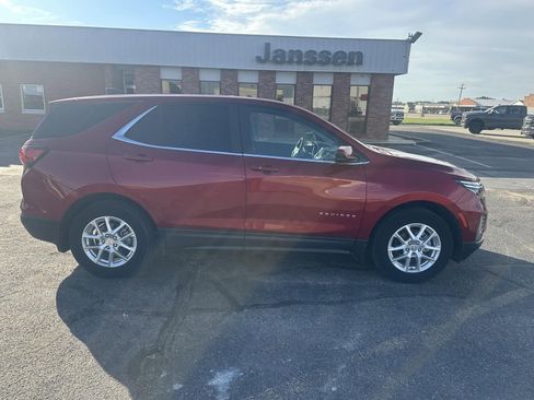 Used 2024 Chevrolet Equinox LT w/ LPO, Floor Liner Package image 21