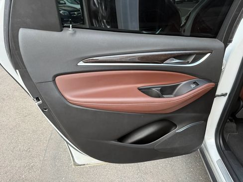 Used 2019 Buick Enclave Avenir w/ Avenir Technology Package AWD/4WD image 35