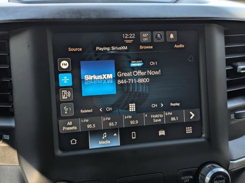 Used 2024 RAM 2500 Big Horn w/ Bed Utility Group image 27