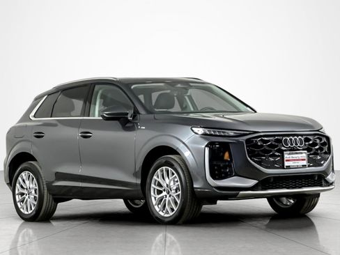 New 2026 Audi Q3 quattro 2.0T image 2