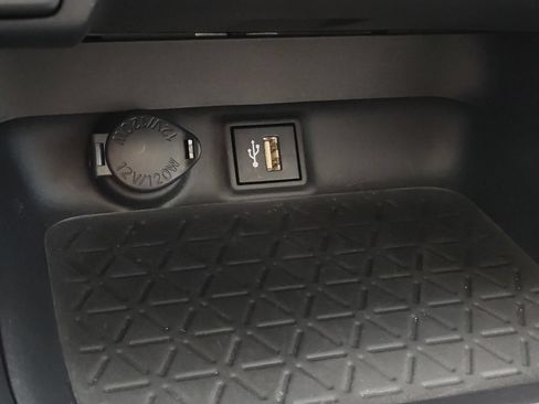 Used 2024 Toyota RAV4 XLE Premium AWD/4WD image 29