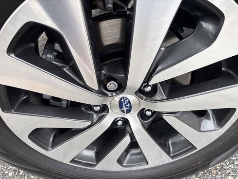 Used 2024 Subaru Outback Premium w/ Popular Package #1A image 8