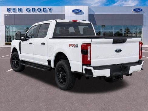 Used 2024 Ford F250 XL w/ STX Appearance Package AWD/4WD image 6