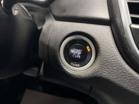 Used 2015 Chrysler 200 Limited w/ Convenience Group image 36