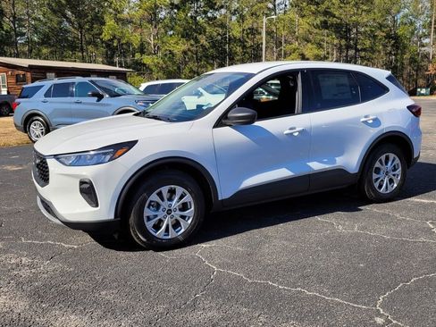New 2026 Ford Escape Active FWD image 3