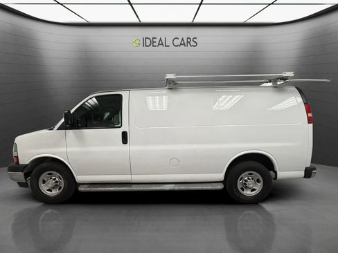 Used 2019 Chevrolet Express 2500 w/ Driver Convenience Package RWD image 8