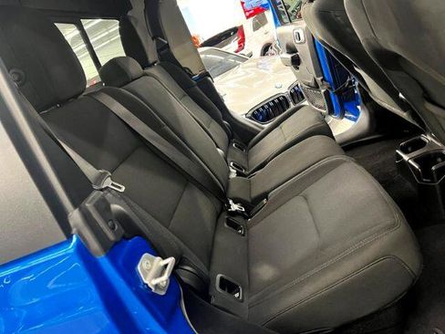 Used 2021 Jeep Gladiator Sport image 13