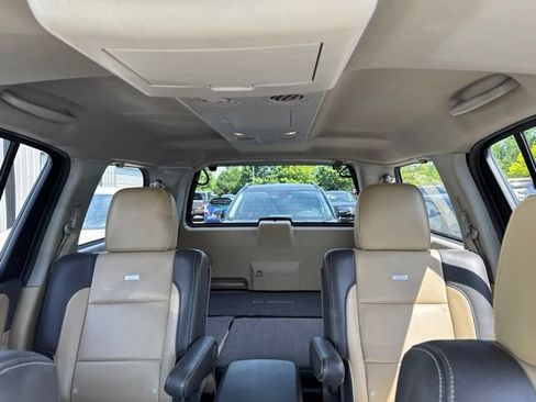 Used 2014 Nissan Armada Platinum w/ Platinum Reserve Package RWD image 9