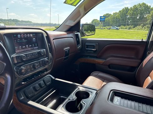 Used 2016 Chevrolet Silverado 1500 High Country AWD/4WD image 23