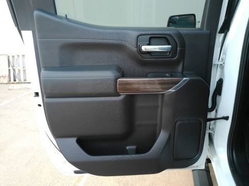 Used 2020 Chevrolet Silverado 1500 RST w/ All-Star Edition image 17