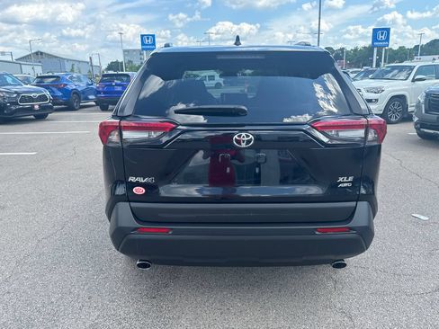 Used 2025 Toyota RAV4 XLE AWD/4WD image 6