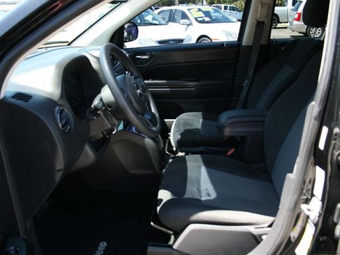 Used 2016 Jeep Compass Sport w/ Power Value Group image 7