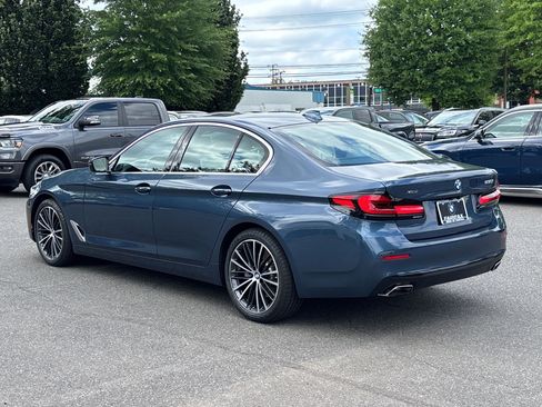 Certified 2023 BMW 530i xDrive w/ Premium Package AWD/4WD image 3