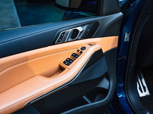 Used 2023 BMW X5 sDrive40i w/ M Sport Package image 28