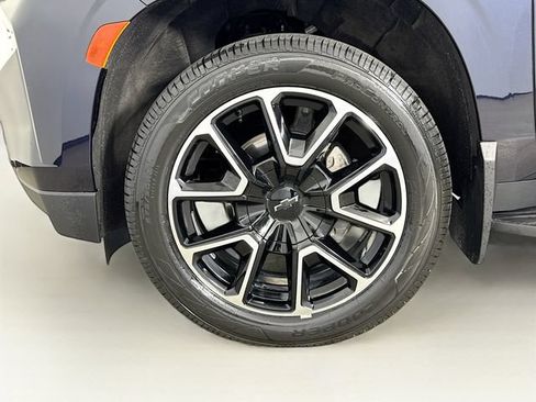 Used 2023 Chevrolet Tahoe RST w/ Luxury Package AWD/4WD image 34
