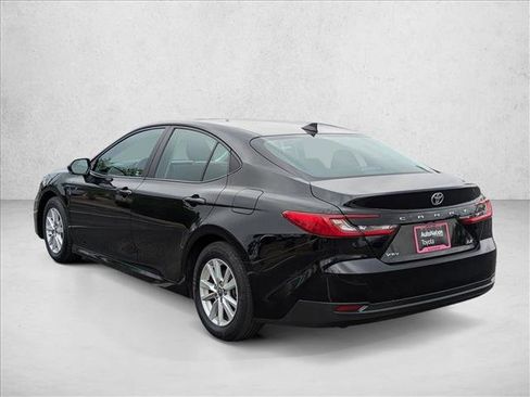 Used 2025 Toyota Camry LE image 8