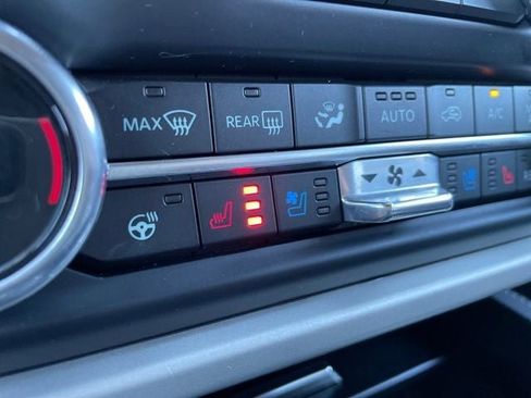 Used 2022 Ford Expedition XLT image 29