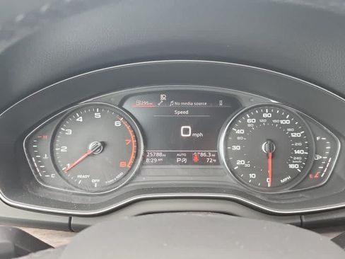 Used 2023 Audi Q5 2.0T Premium w/ Convenience Package AWD/4WD image 22
