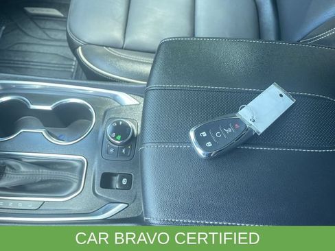 Certified 2023 Chevrolet Traverse Premier AWD/4WD image 36