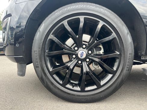 Used 2019 Ford Expedition Platinum image 10