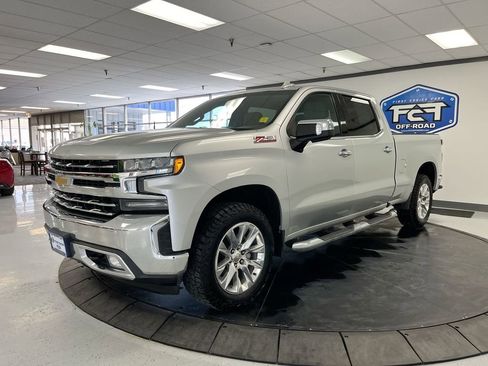 Used 2020 Chevrolet Silverado 1500 LTZ AWD/4WD image 4