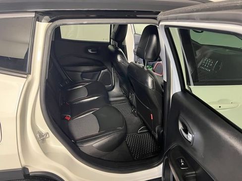 Certified 2019 Jeep Compass Trailhawk w/ Cold Weather Group AWD/4WD image 32