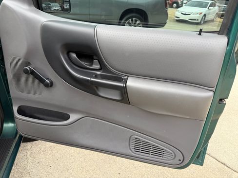 Used 2000 Ford Ranger XLT image 17