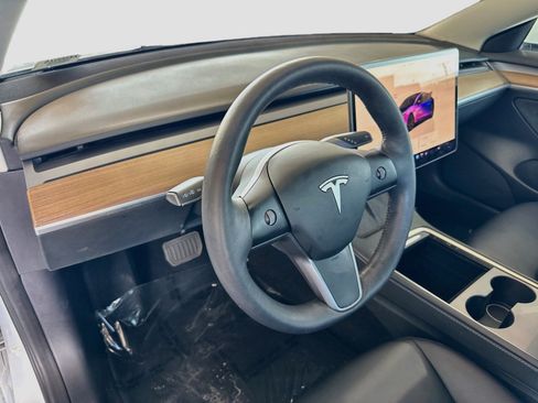Used 2023 Tesla Model 3 Standard Range RWD image 7