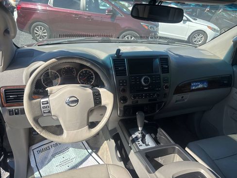 Used 2010 Nissan Armada SE AWD/4WD image 11