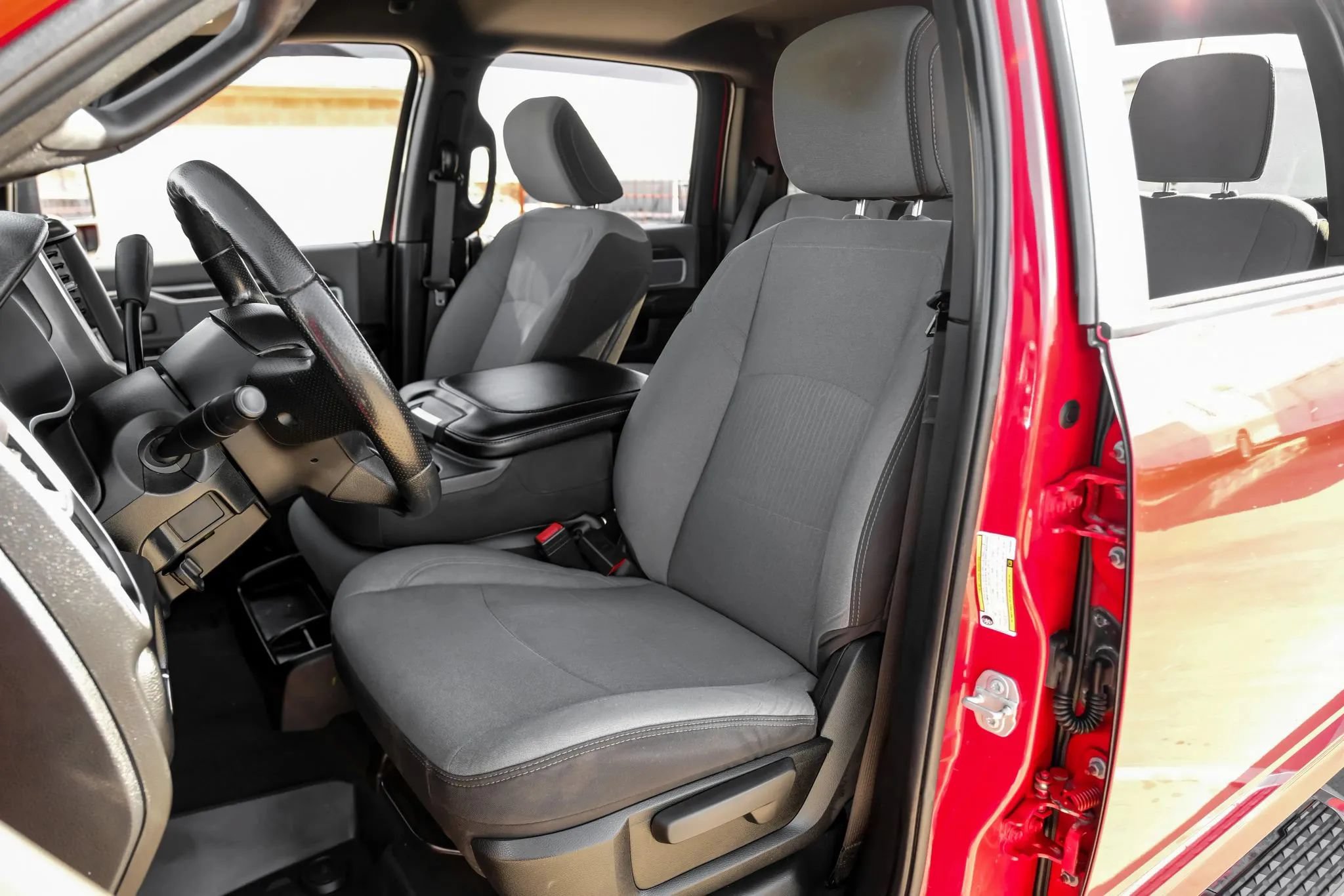Used 2023 RAM 3500 Big Horn AWD/4WD image 37