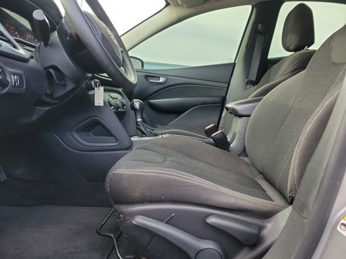 Used 2016 Dodge Dart SXT image 15