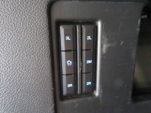 Used 2021 Ford Expedition Max Limited image 60