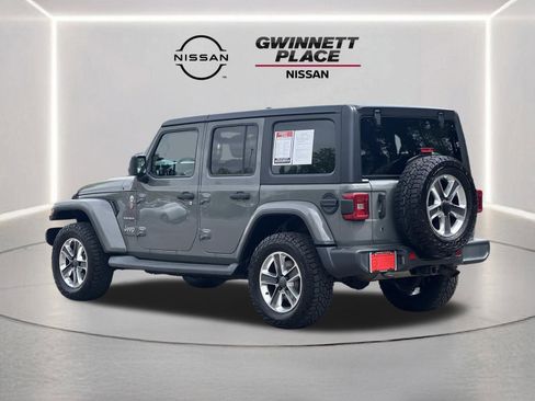 Used 2019 Jeep Wrangler Unlimited Sahara w/ Cold Weather Group AWD/4WD image 24