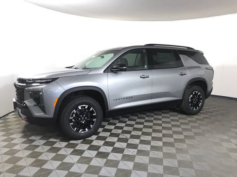 New 2026 Chevrolet Traverse Z71 w/ Driver Confidence Package image 3