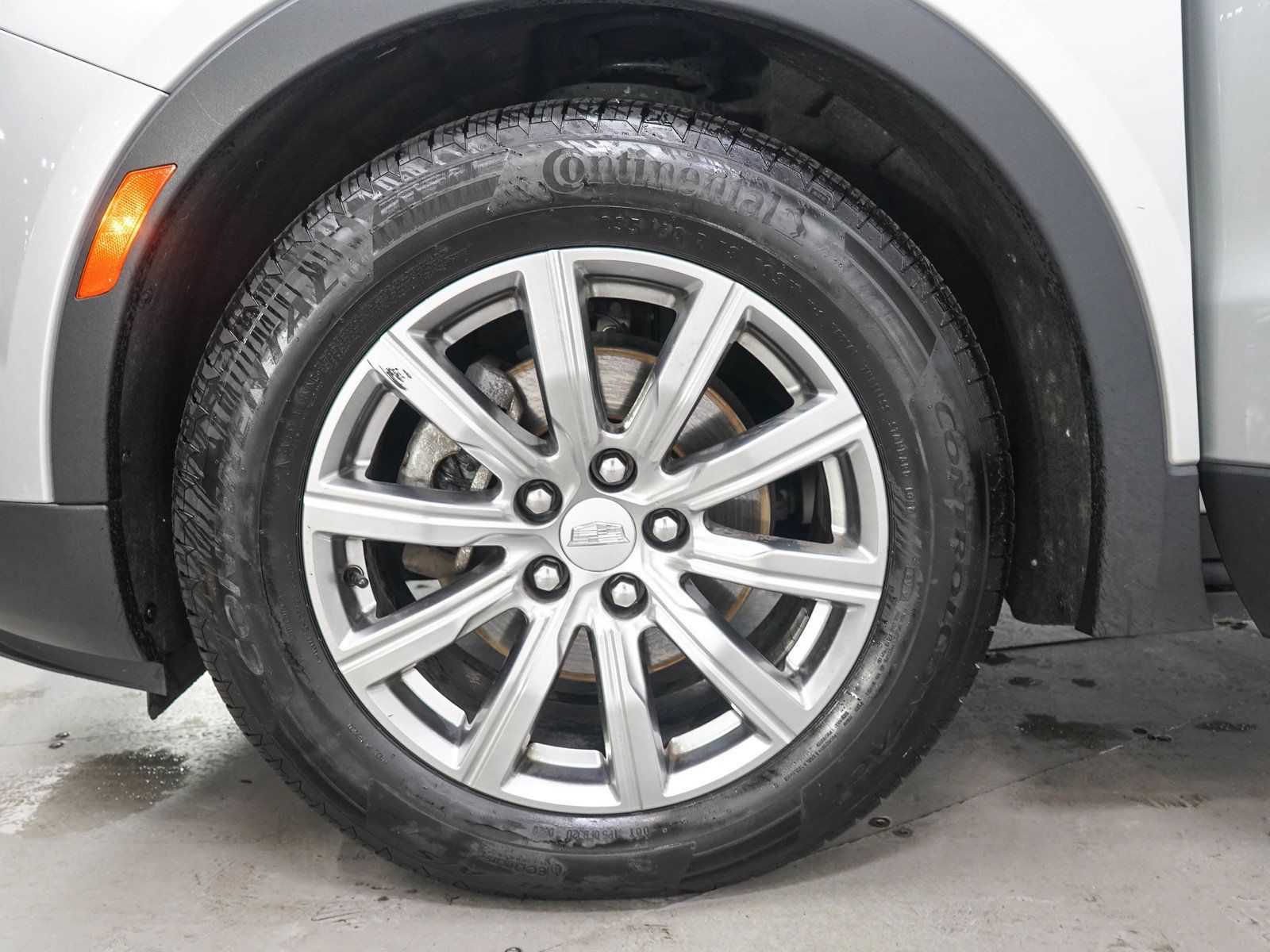 Used 2019 Cadillac XT4 Premium Luxury w/ Cold Weather Package AWD/4WD image 29