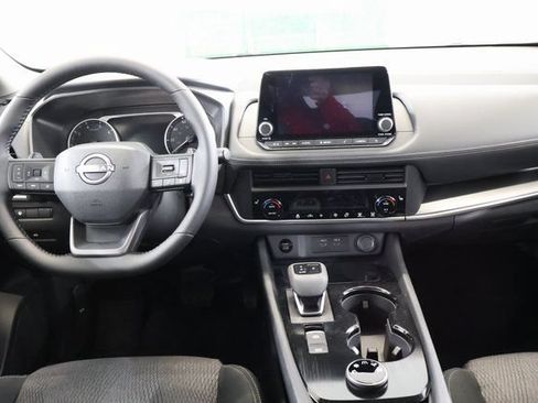 New 2026 Nissan Rogue SV w/ Cold Weather Package AWD/4WD image 14