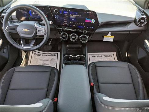 New 2025 Chevrolet Blazer EV LT image 13