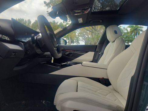 New 2026 BMW i5 eDrive40 RWD image 20