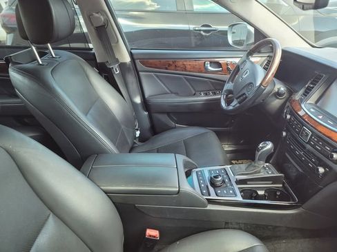 Used 2015 Hyundai Equus Ultimate RWD image 3